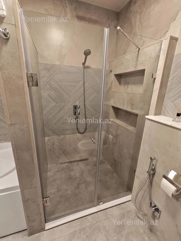 Satılır 4 otaqlı yeni tikili 126 m²