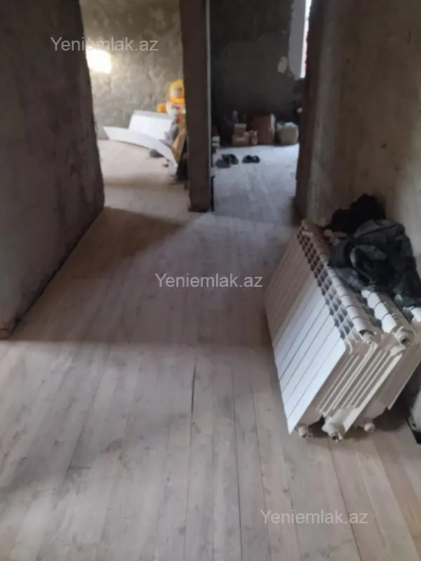 Satılır 4 otaqlı həyət evi 100 m²