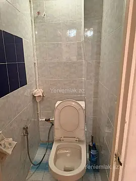 Satılır 3 otaqlı köhnə tikili 75 m²