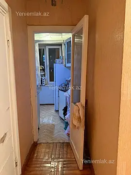 Satılır 3 otaqlı köhnə tikili 75 m²