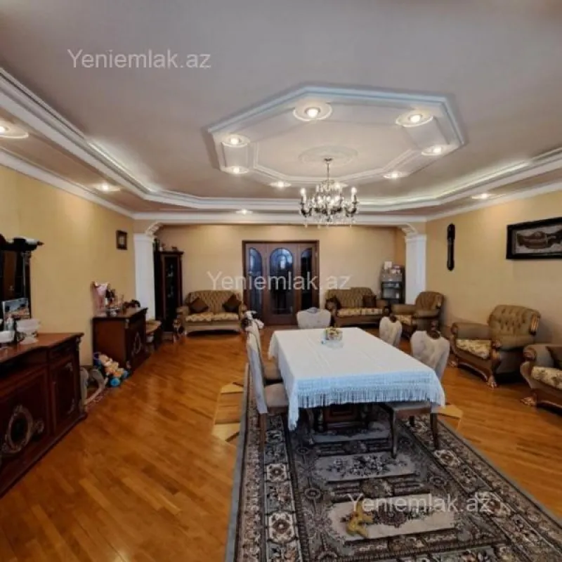 Satılır 3 otaqlı yeni tikili 160 m²