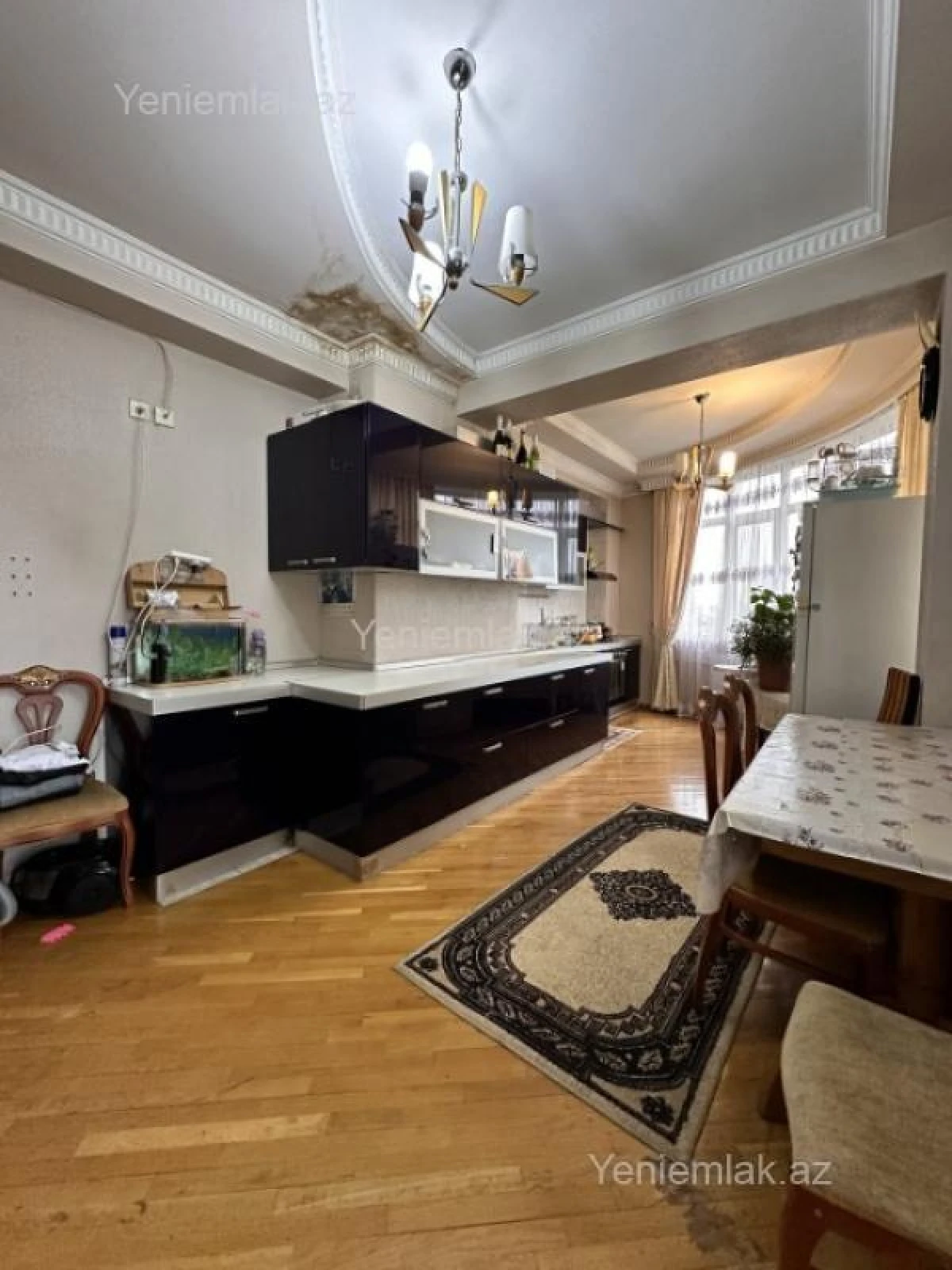 Satılır 3 otaqlı yeni tikili 160 m²