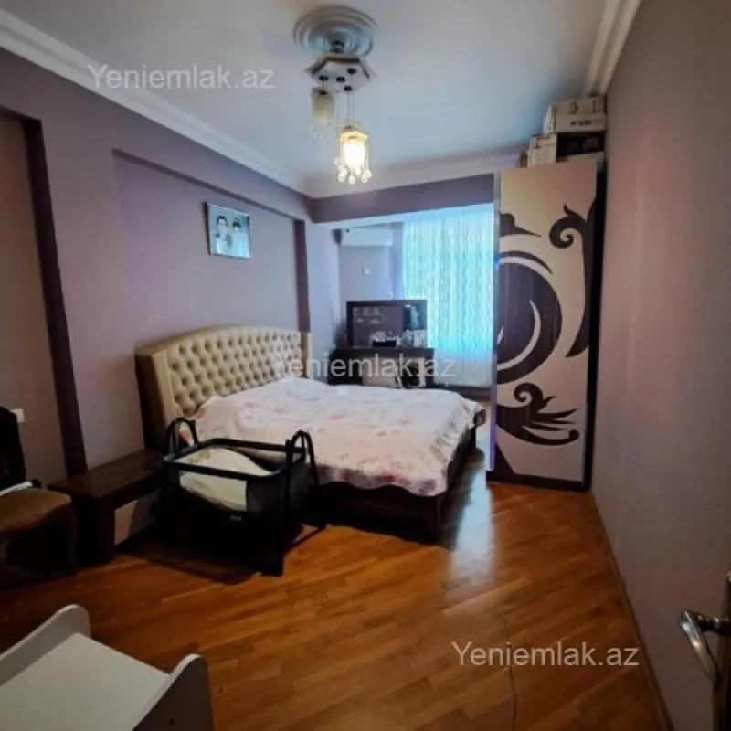 Satılır 3 otaqlı yeni tikili 160 m²