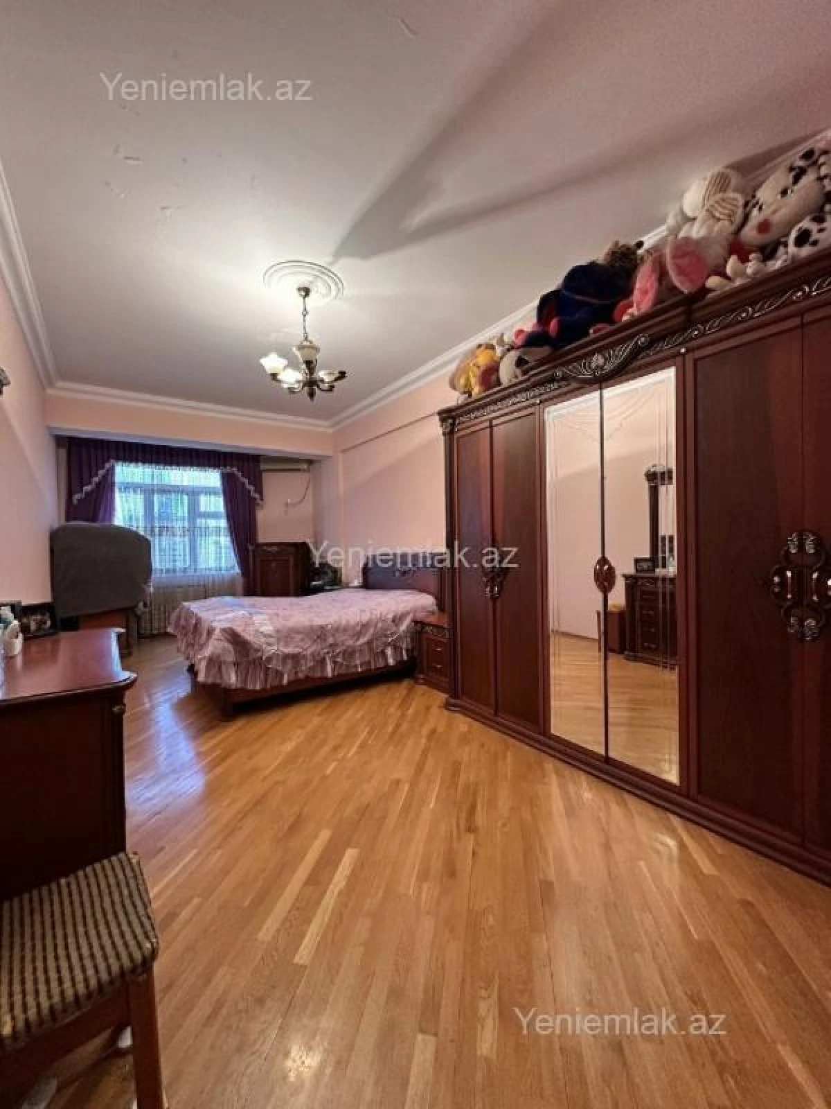 Satılır 3 otaqlı yeni tikili 160 m²