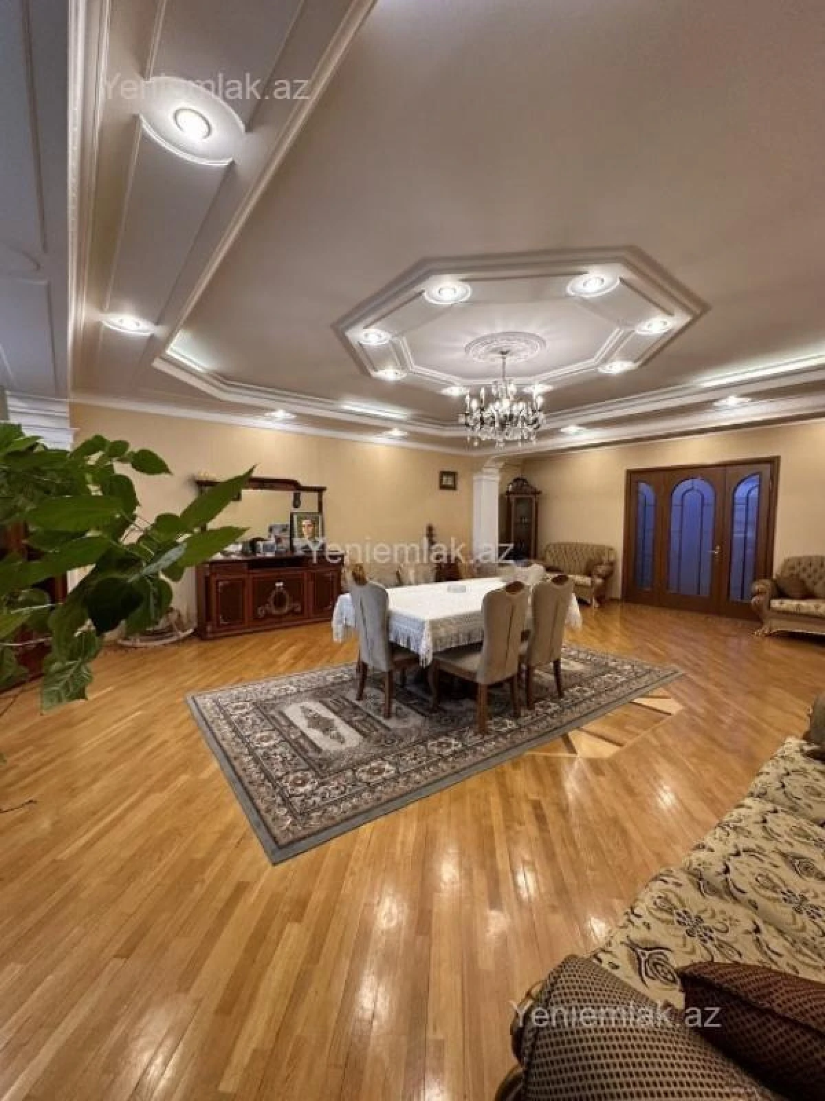 Satılır 3 otaqlı yeni tikili 160 m²