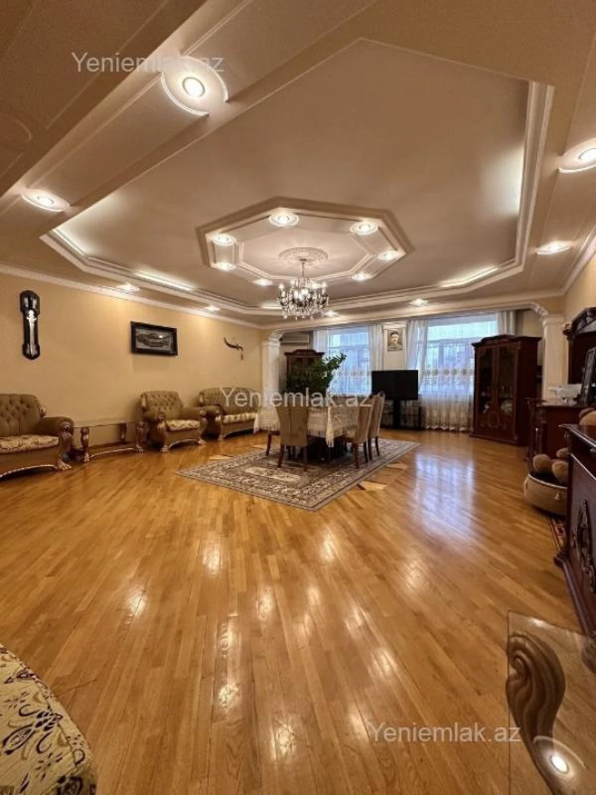 Satılır 3 otaqlı yeni tikili 160 m²