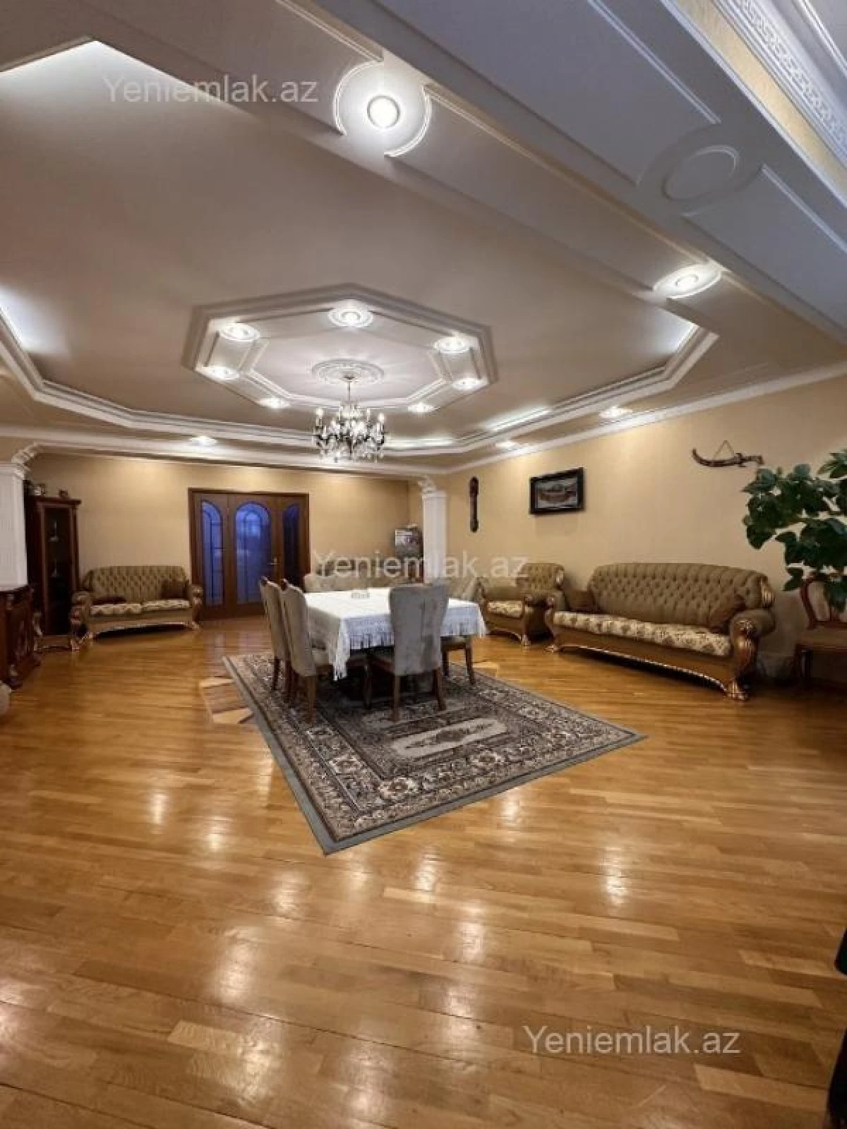 Satılır 3 otaqlı yeni tikili 160 m²