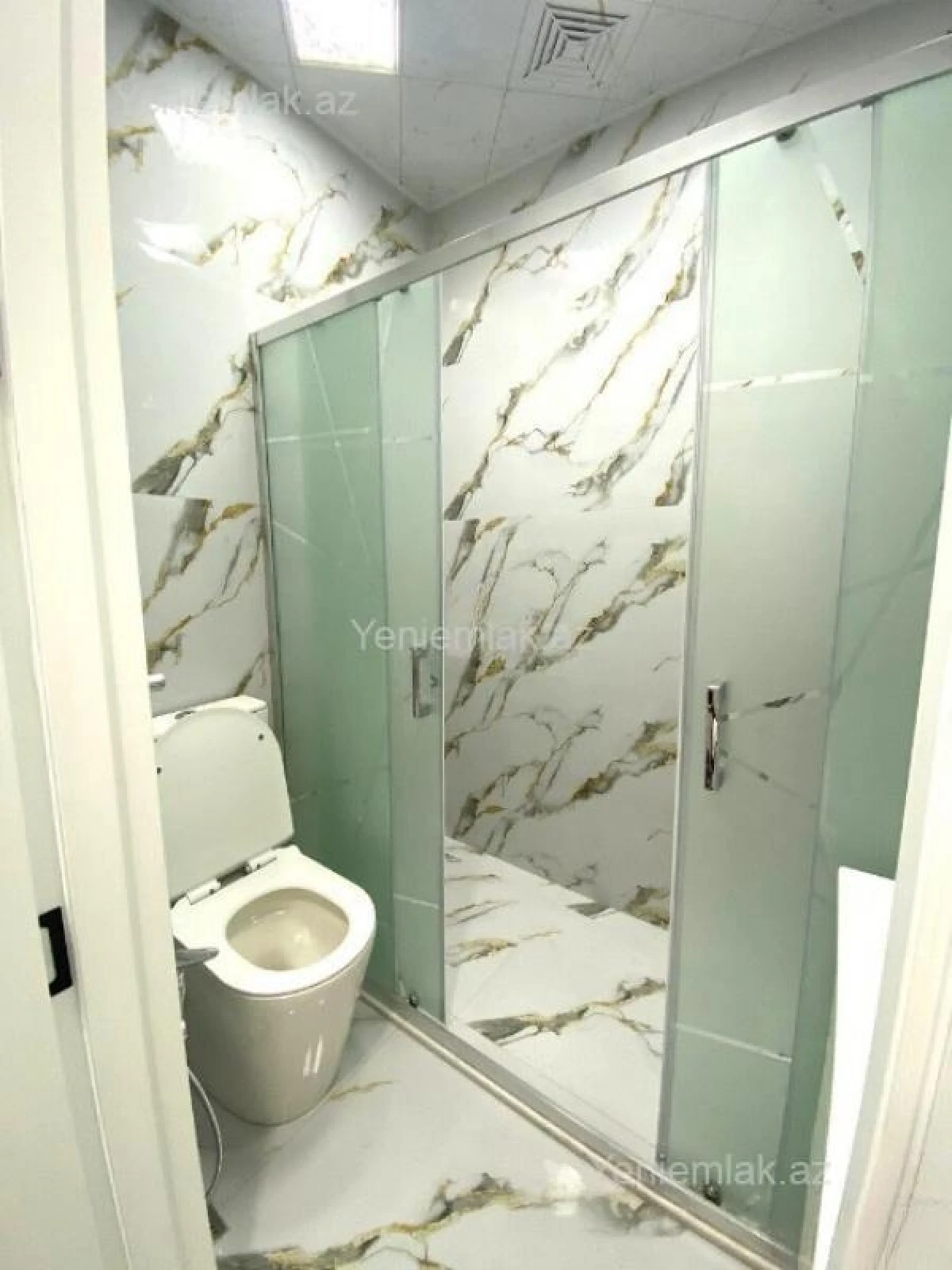 Satılır 2 otaqlı yeni tikili 70 m²