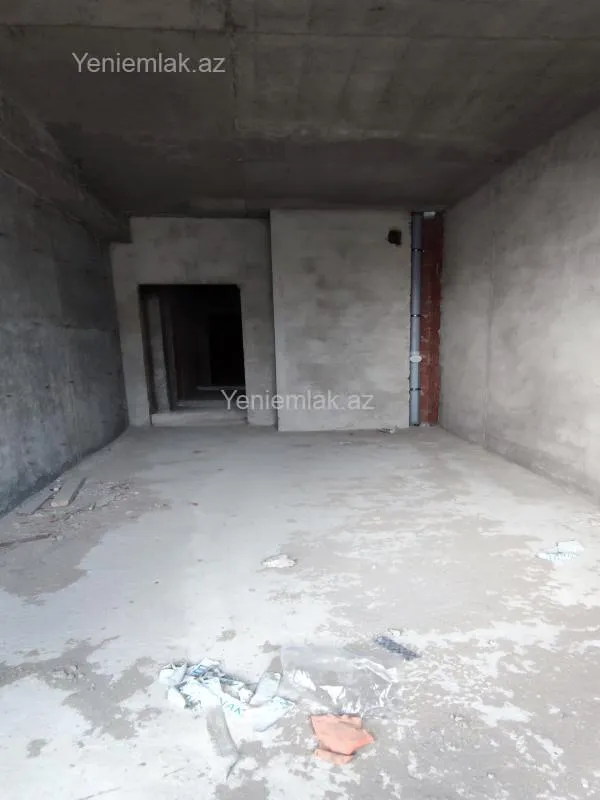 Satılır 4 otaqlı yeni tikili 178.6 m²
