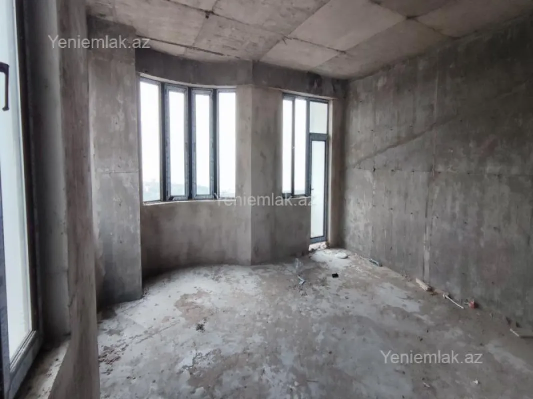 Satılır 4 otaqlı yeni tikili 178.6 m²