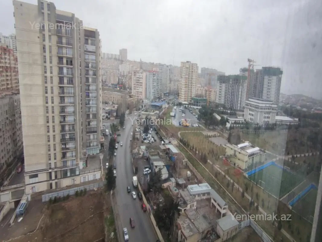 Satılır 4 otaqlı yeni tikili 178.6 m²