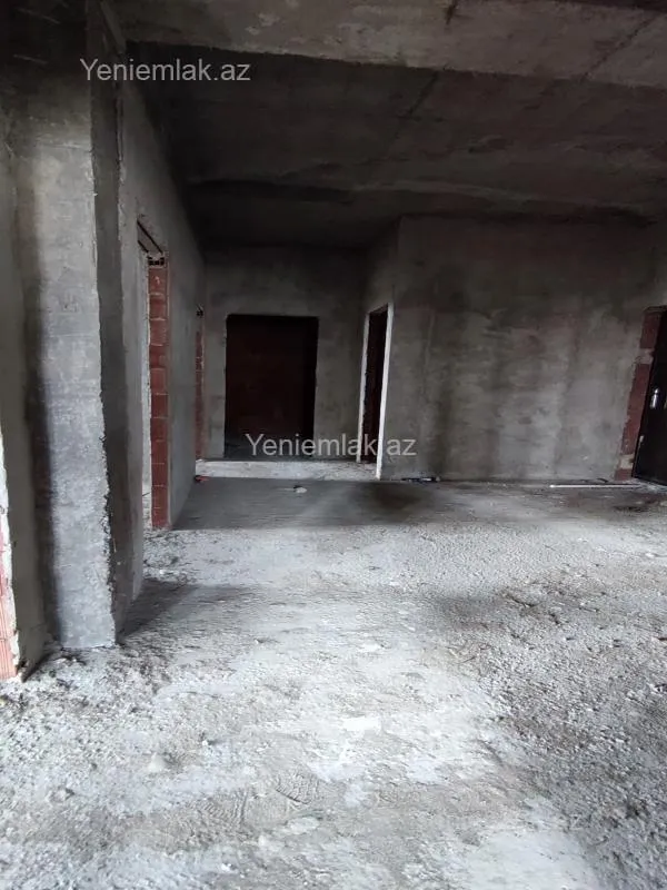 Satılır 4 otaqlı yeni tikili 178.6 m²