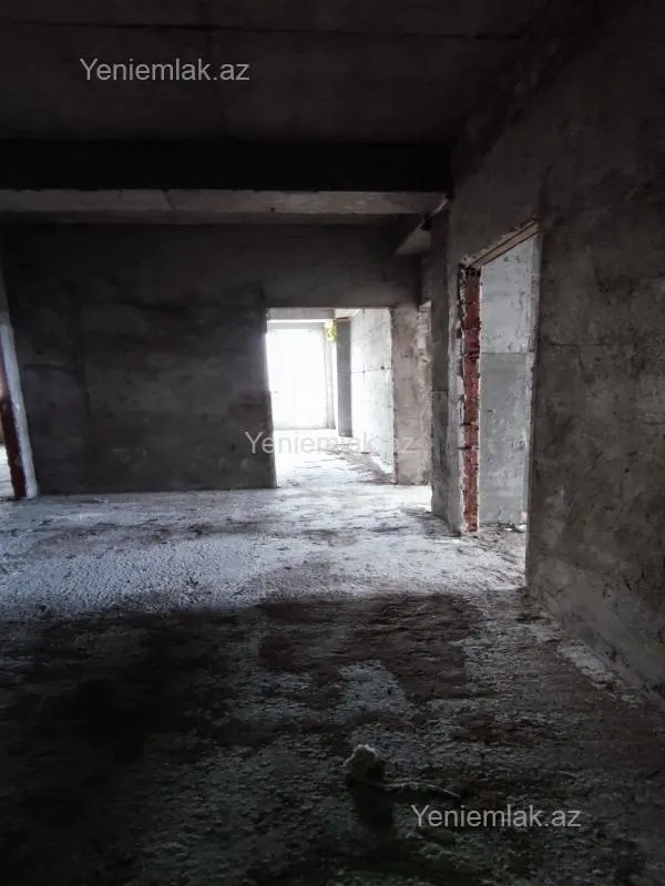 Satılır 4 otaqlı yeni tikili 178.6 m²