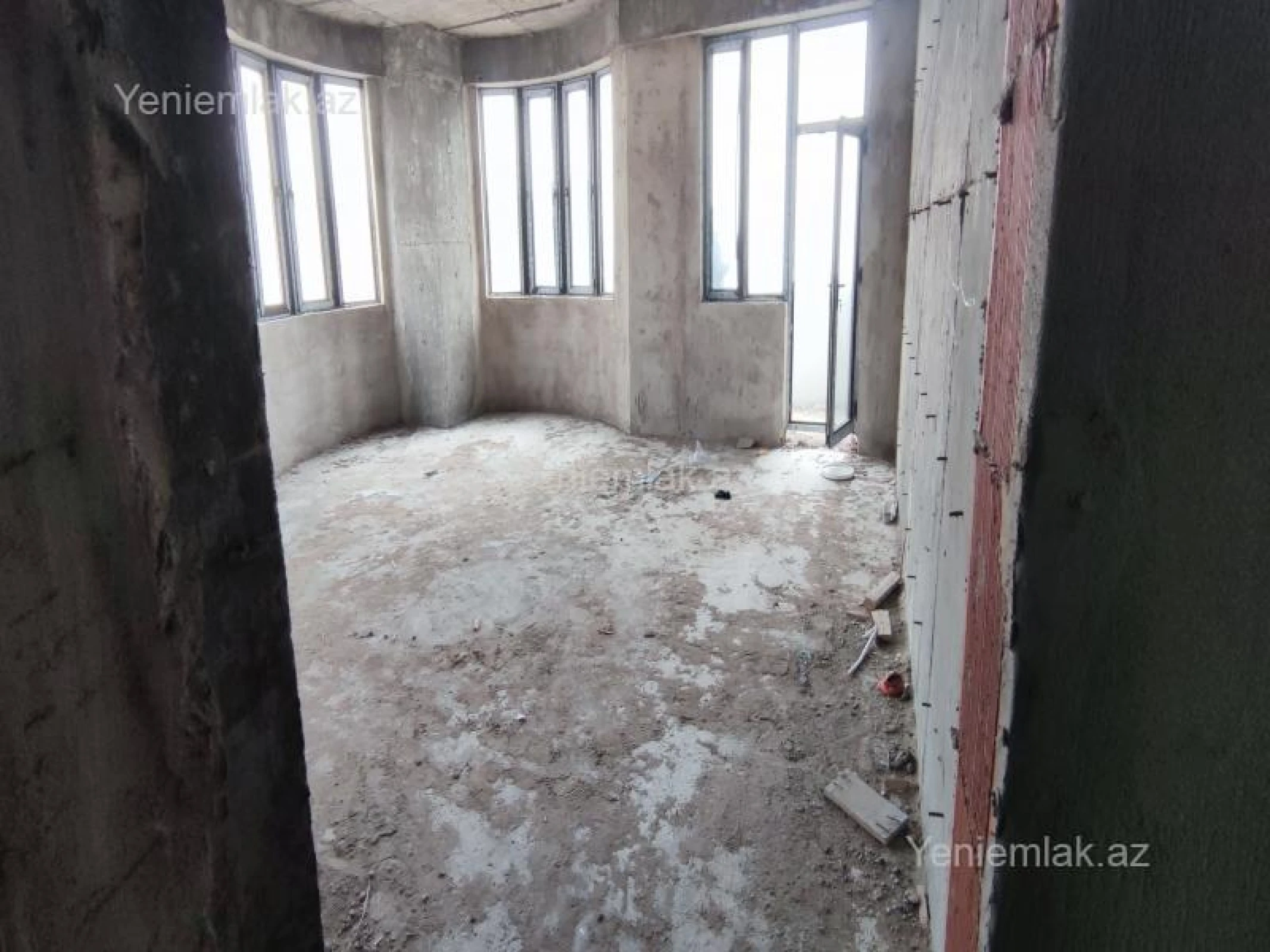 Satılır 4 otaqlı yeni tikili 178.6 m²