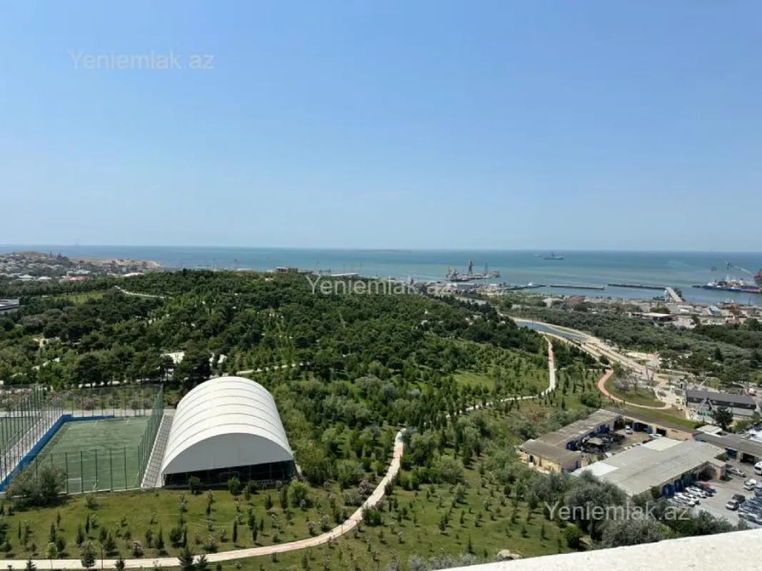 Satılır 4 otaqlı yeni tikili 178.6 m²