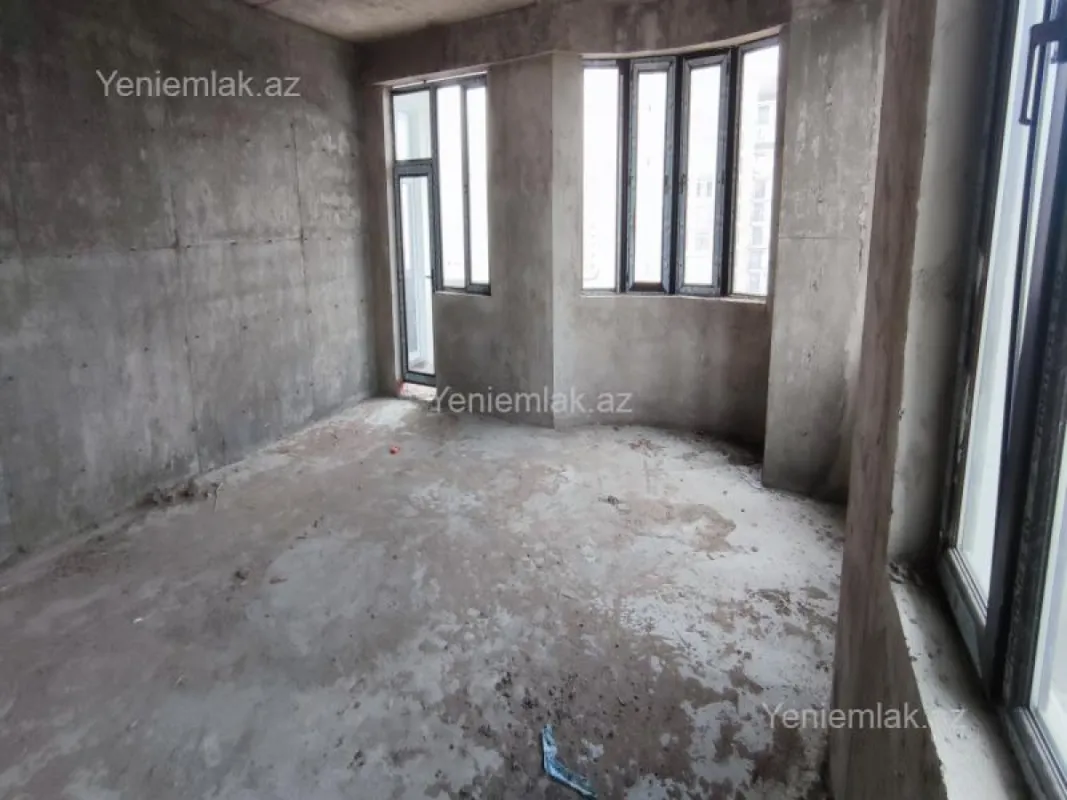 Satılır 4 otaqlı yeni tikili 178.6 m²