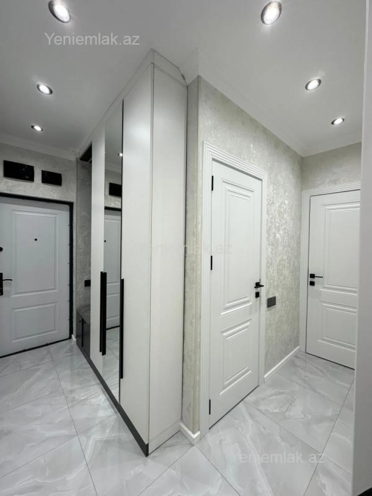 Satılır 2 otaqlı köhnə tikili 45 m²