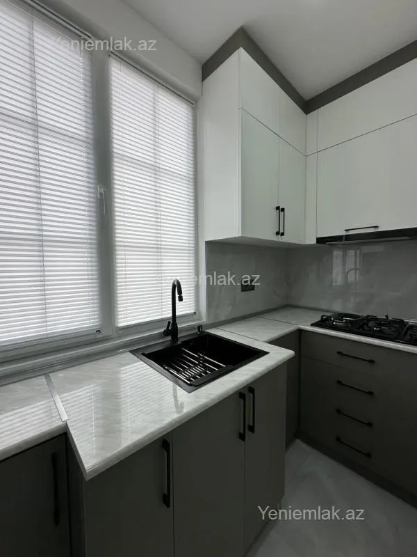 Satılır 2 otaqlı köhnə tikili 45 m²
