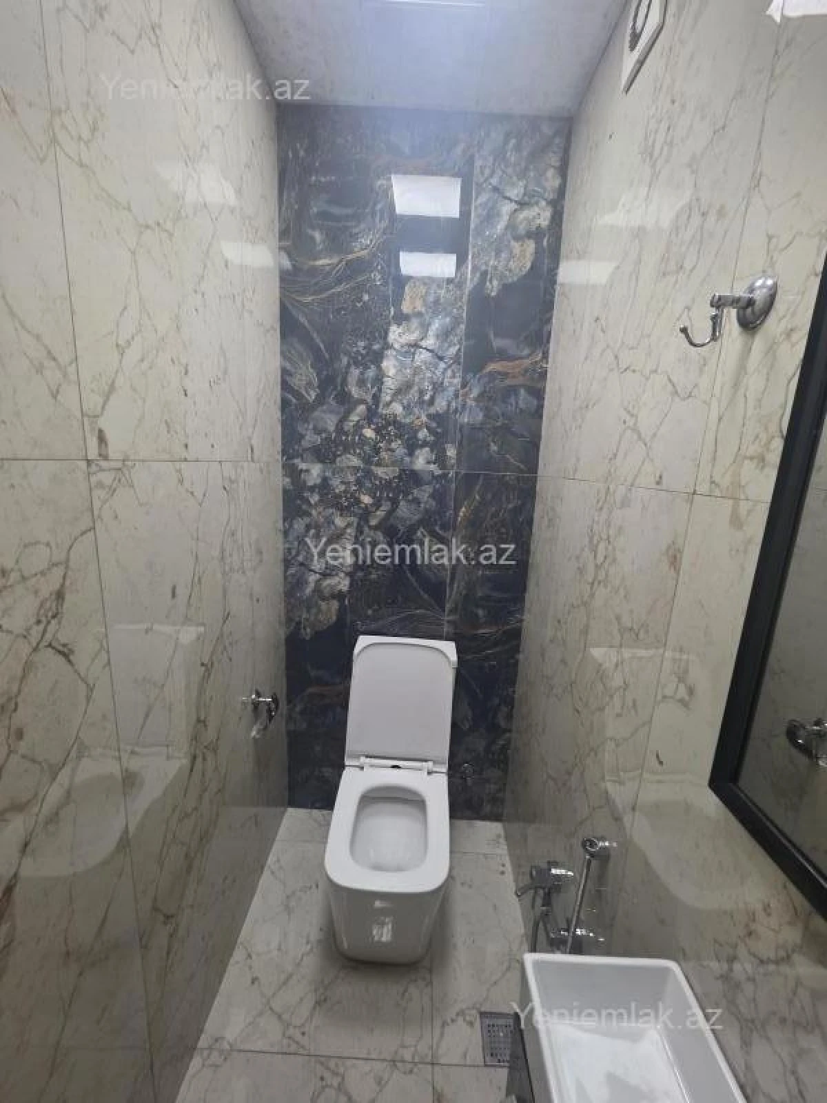 Satılır 2 otaqlı yeni tikili 72 m²
