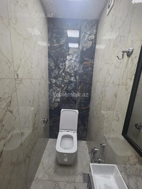 Satılır 2 otaqlı yeni tikili 72 m²