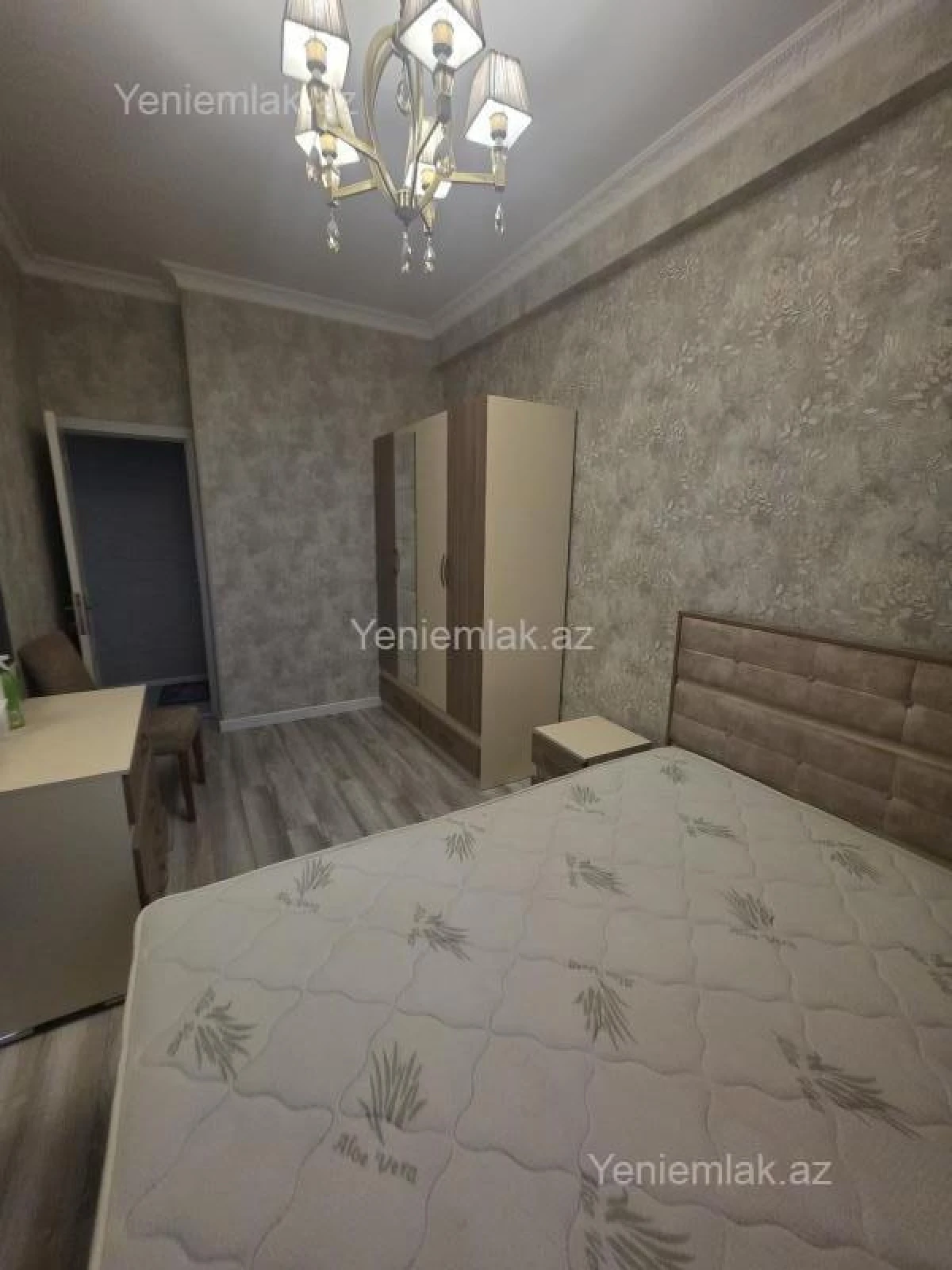 Satılır 2 otaqlı yeni tikili 72 m²