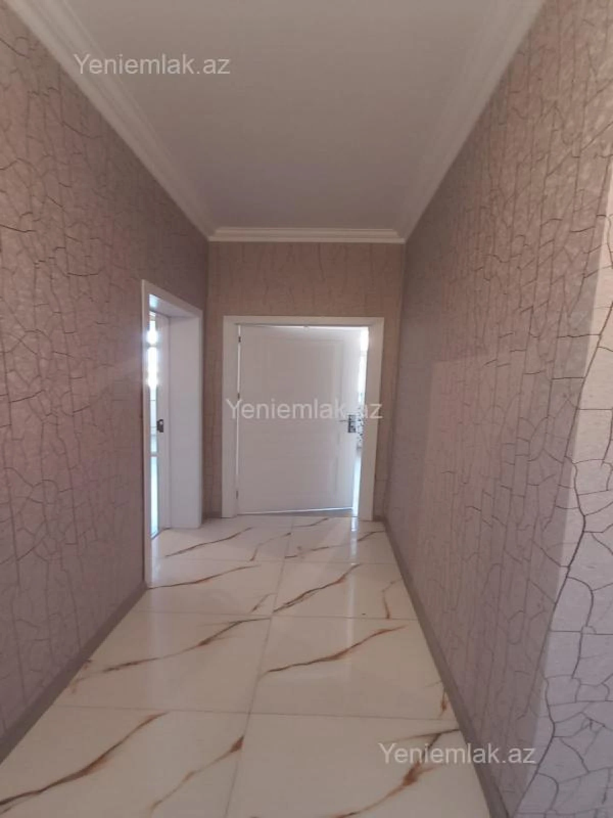 Satılır 3 otaqlı yeni tikili 68 m²
