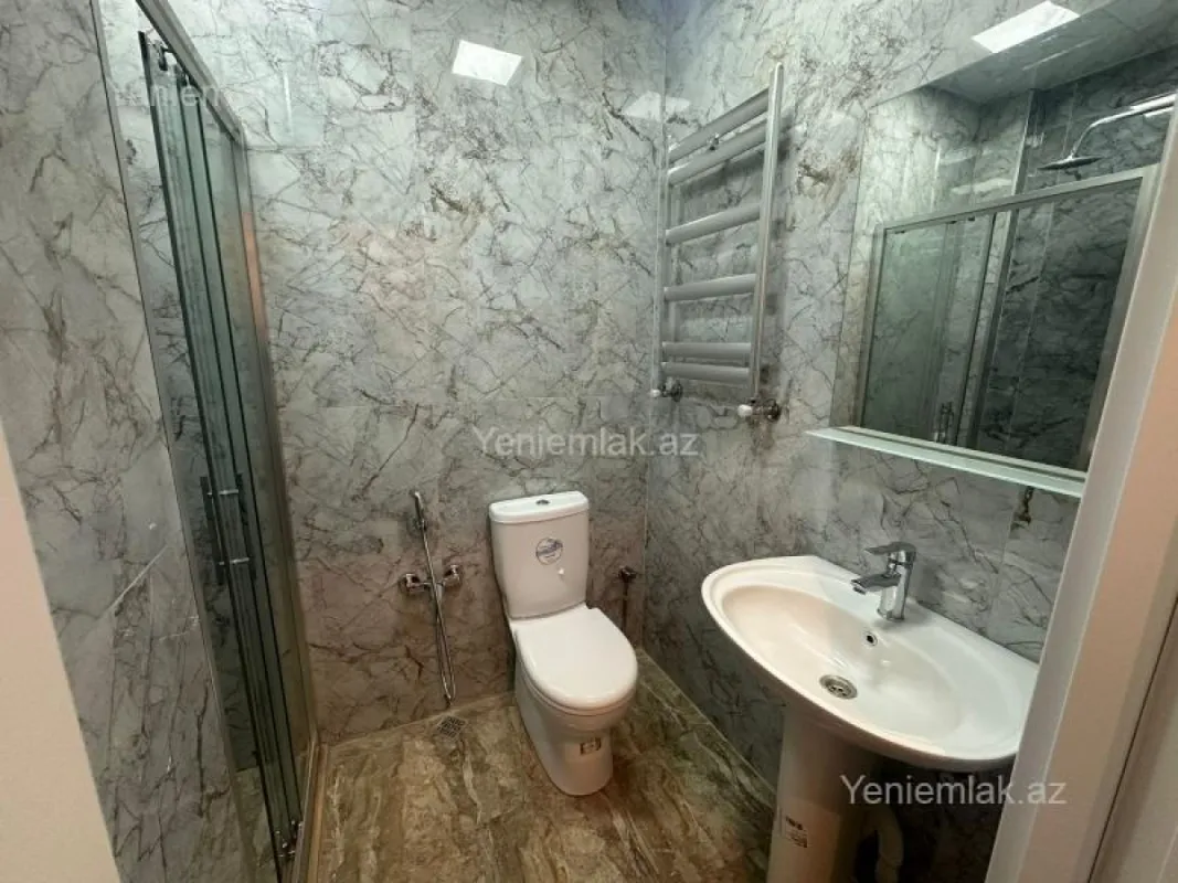 Satılır 2 otaqlı köhnə tikili 44 m²