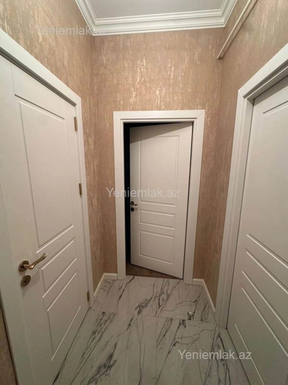 Satılır 2 otaqlı köhnə tikili 44 m²