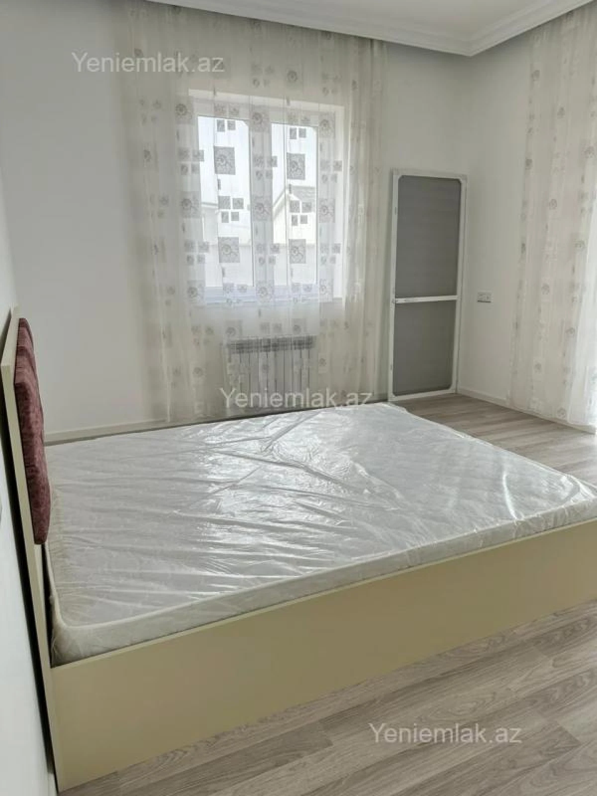 Satılır 4 otaqlı həyət evi 340 m²