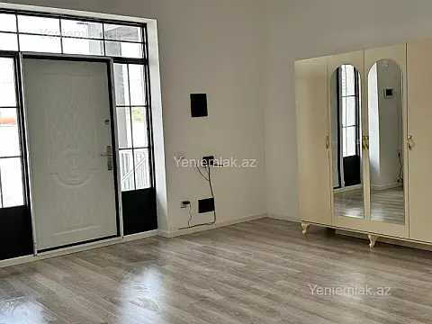 Satılır 4 otaqlı həyət evi 340 m²
