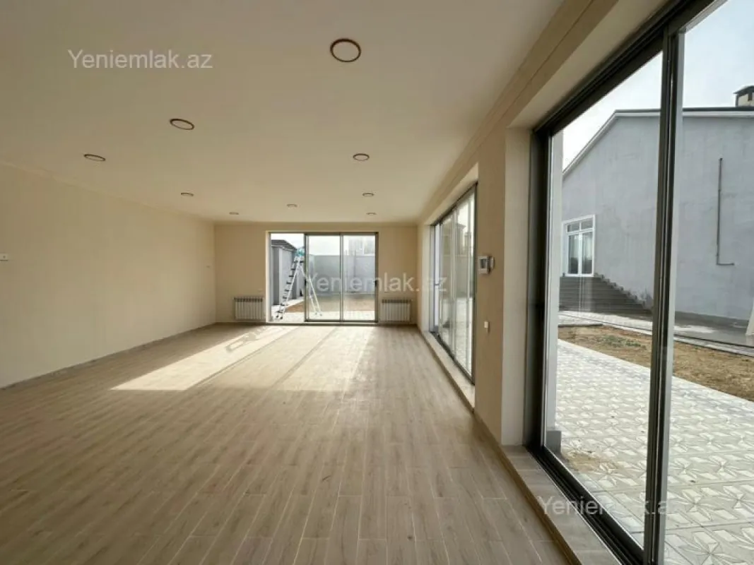 Satılır 4 otaqlı həyət evi 340 m²