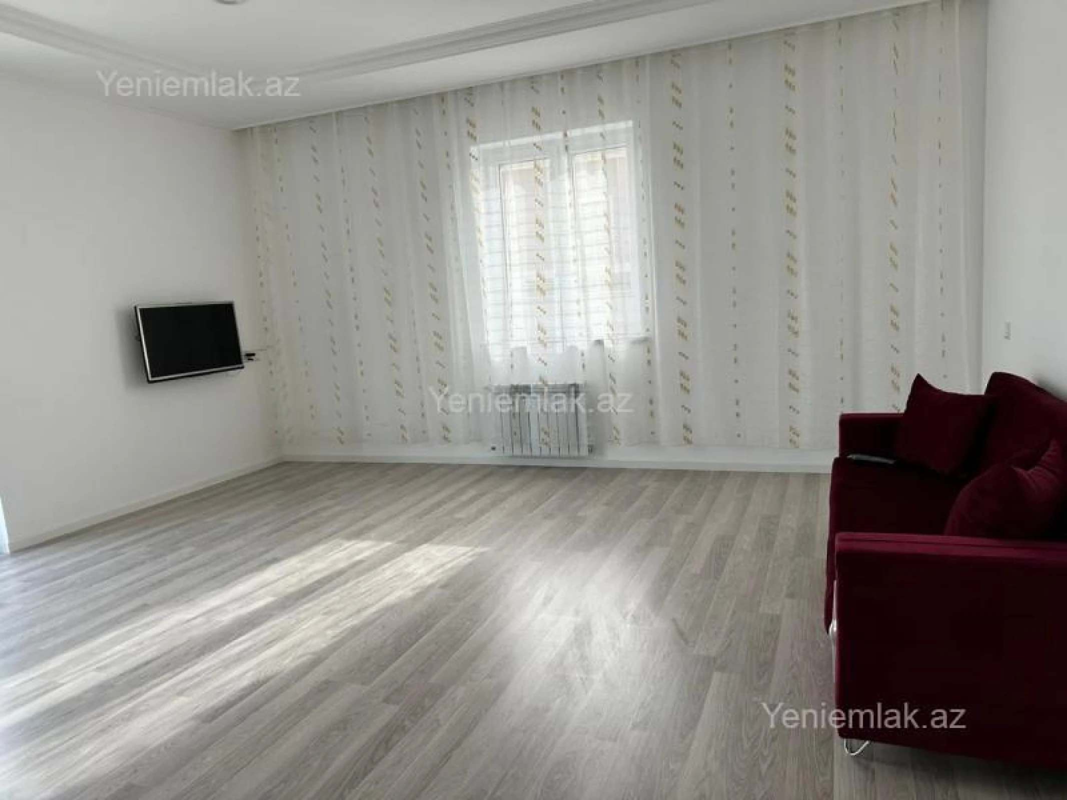 Satılır 4 otaqlı həyət evi 340 m²