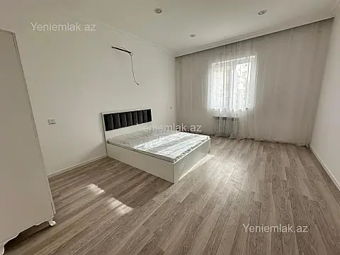 Satılır 4 otaqlı həyət evi 340 m²