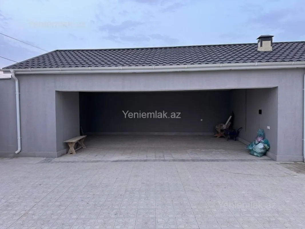 Satılır 4 otaqlı həyət evi 340 m²