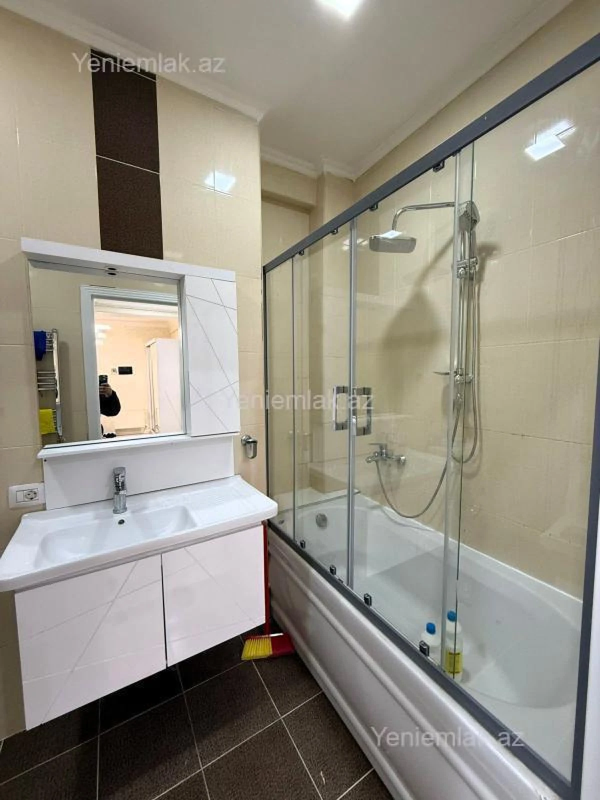 Satılır 3 otaqlı yeni tikili 111 m²