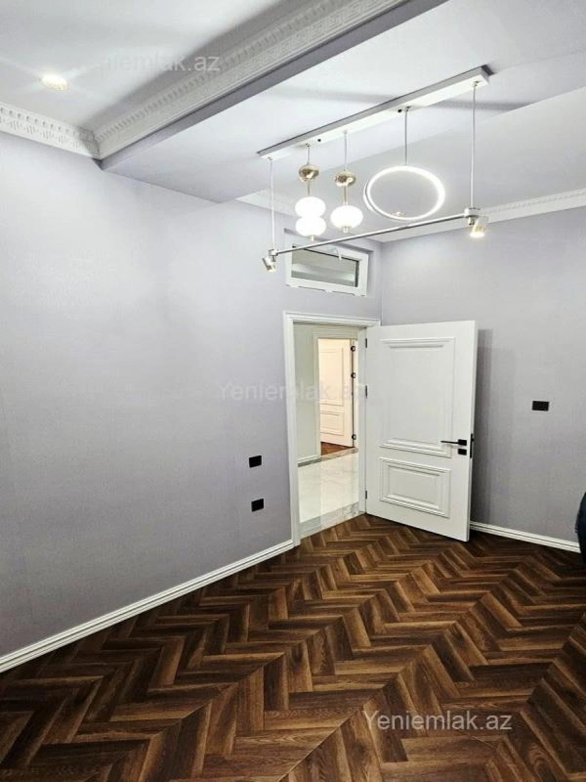 Satılır 2 otaqlı yeni tikili 98 m²