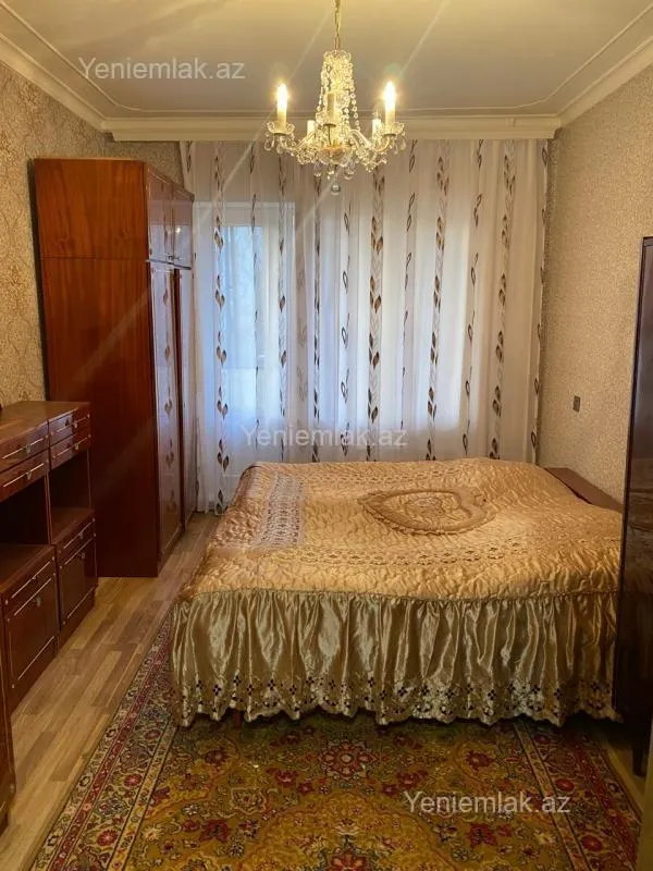 Satılır 4 otaqlı köhnə tikili 81 m²