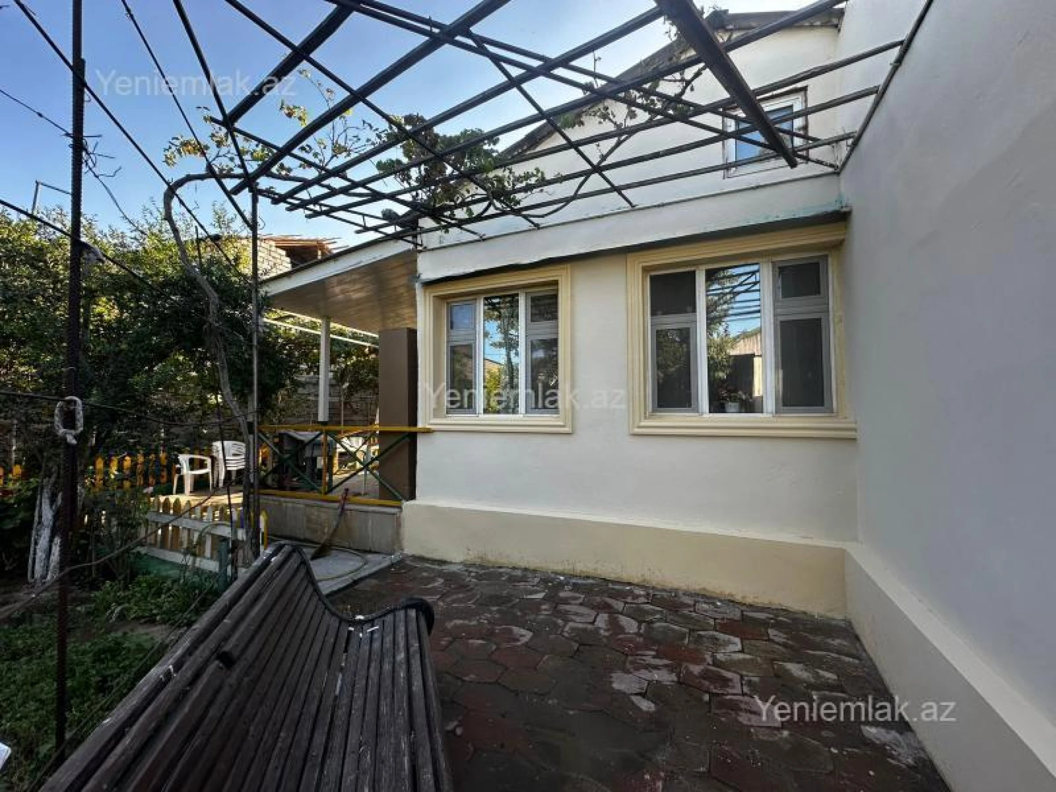 Satılır 4 otaqlı həyət evi 120 m²