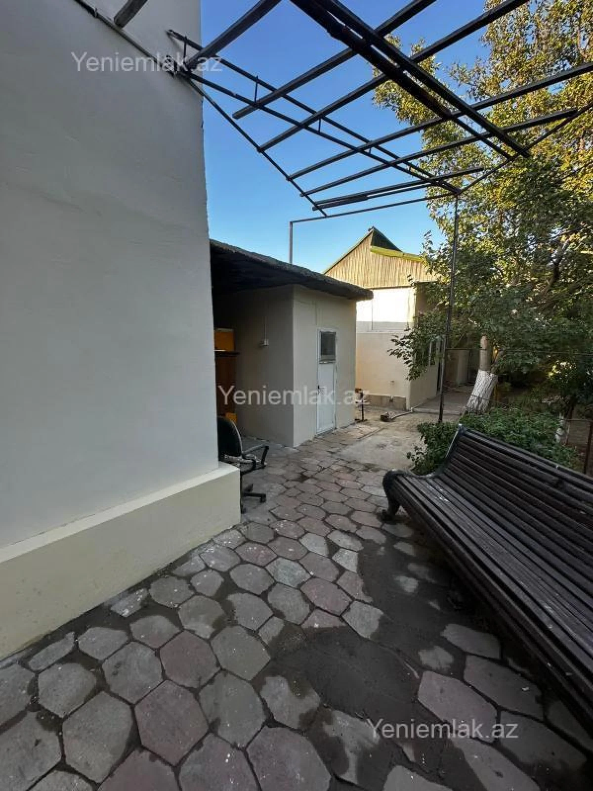 Satılır 4 otaqlı həyət evi 120 m²