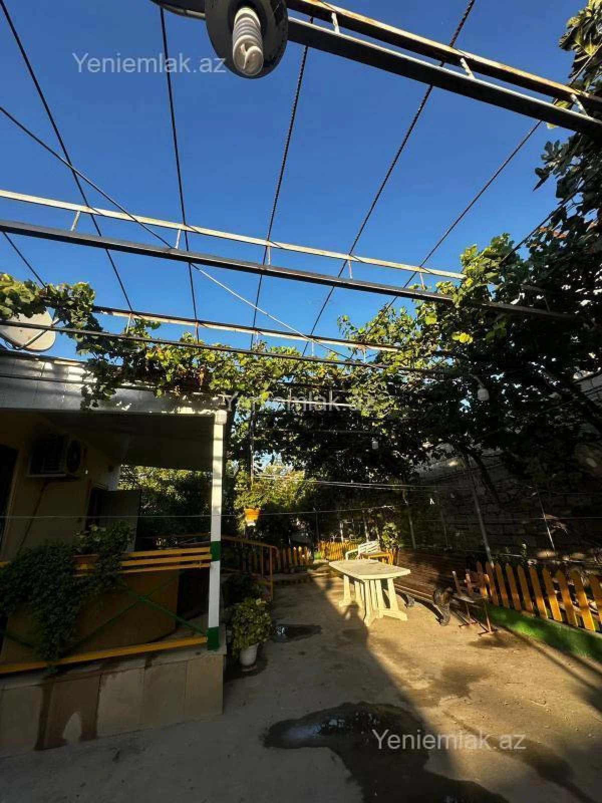 Satılır 4 otaqlı həyət evi 120 m²