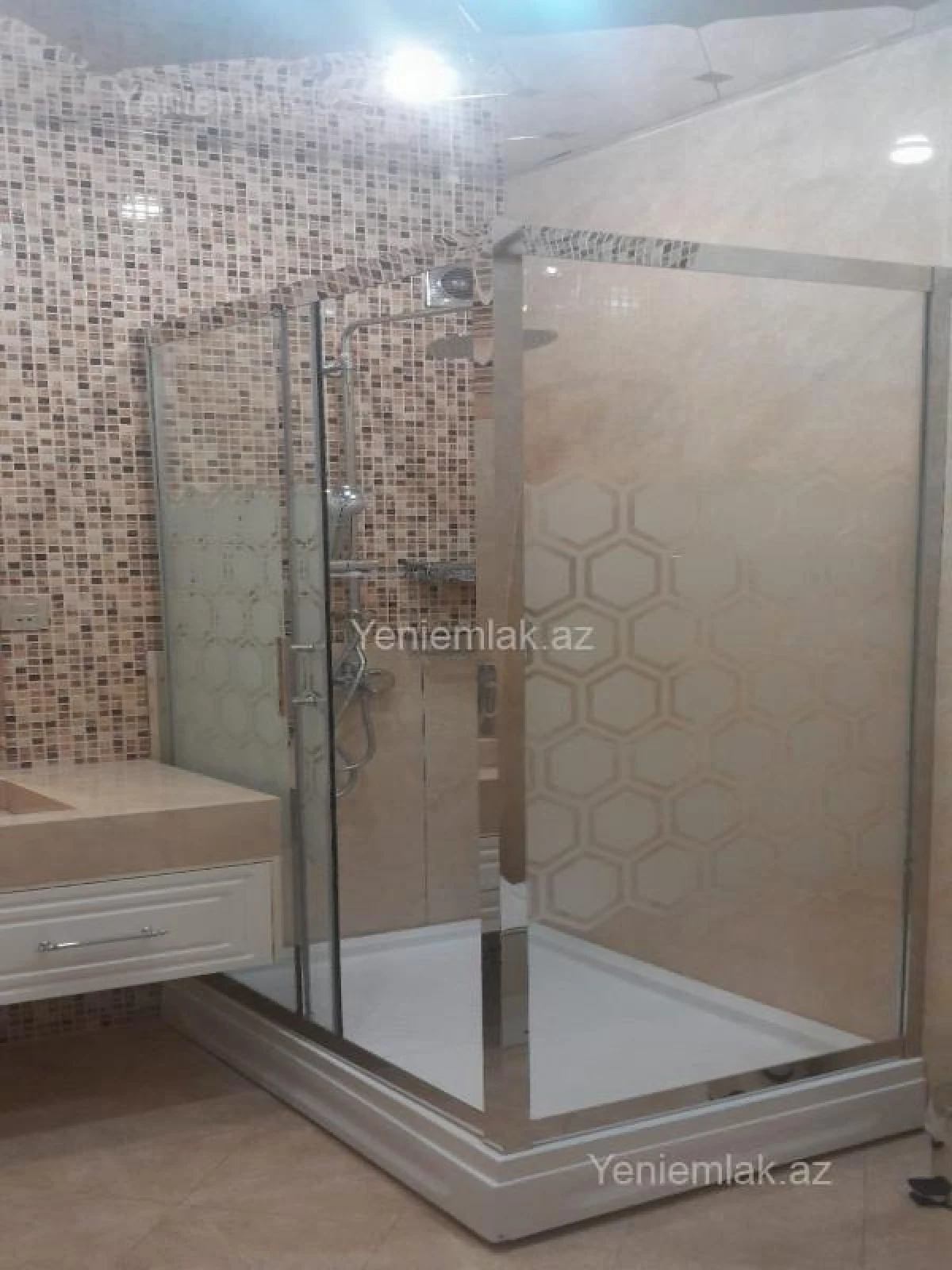 Satılır 4 otaqlı yeni tikili 198 m²