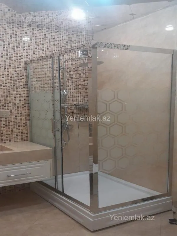 Satılır 4 otaqlı yeni tikili 198 m²