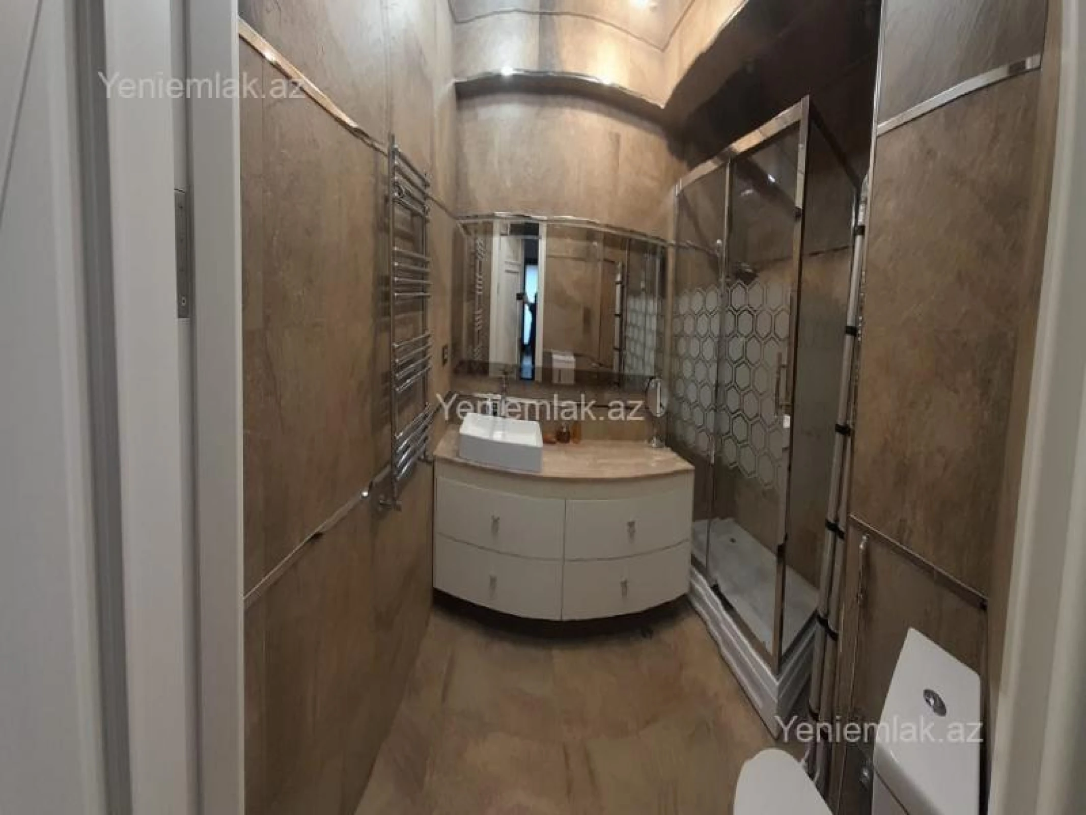 Satılır 4 otaqlı yeni tikili 198 m²