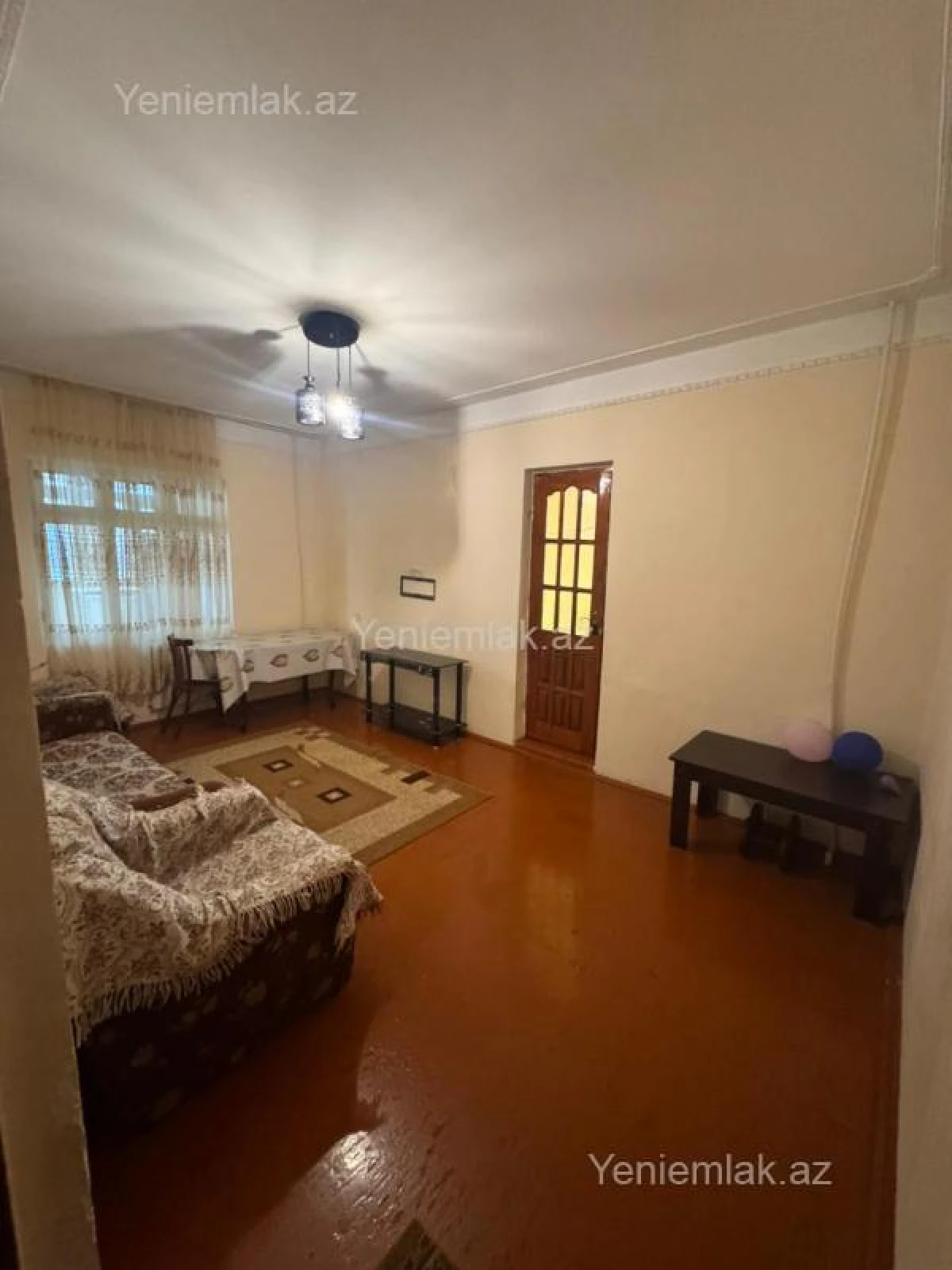 Satılır 3 otaqlı köhnə tikili 80 m²