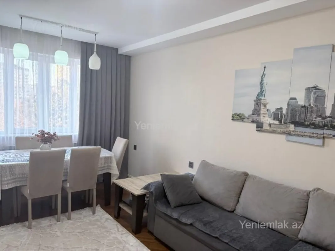 Satılır 8 otaqlı köhnə tikili 85 m²