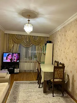 Satılır 3 otaqlı köhnə tikili 90 m²