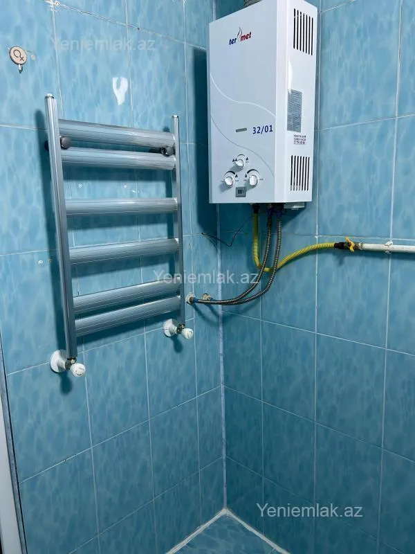 Satılır 3 otaqlı köhnə tikili 90 m²