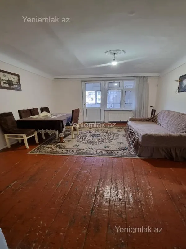 Satılır 3 otaqlı köhnə tikili 65 m²