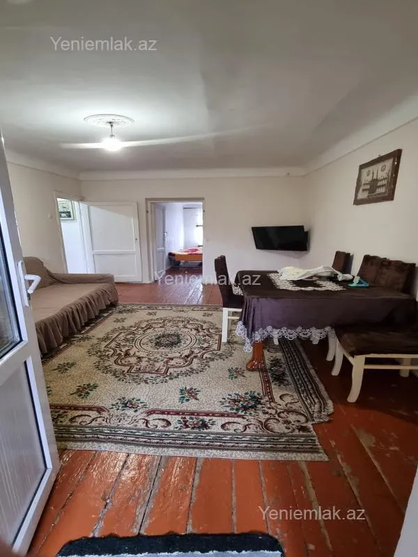 Satılır 3 otaqlı köhnə tikili 65 m²
