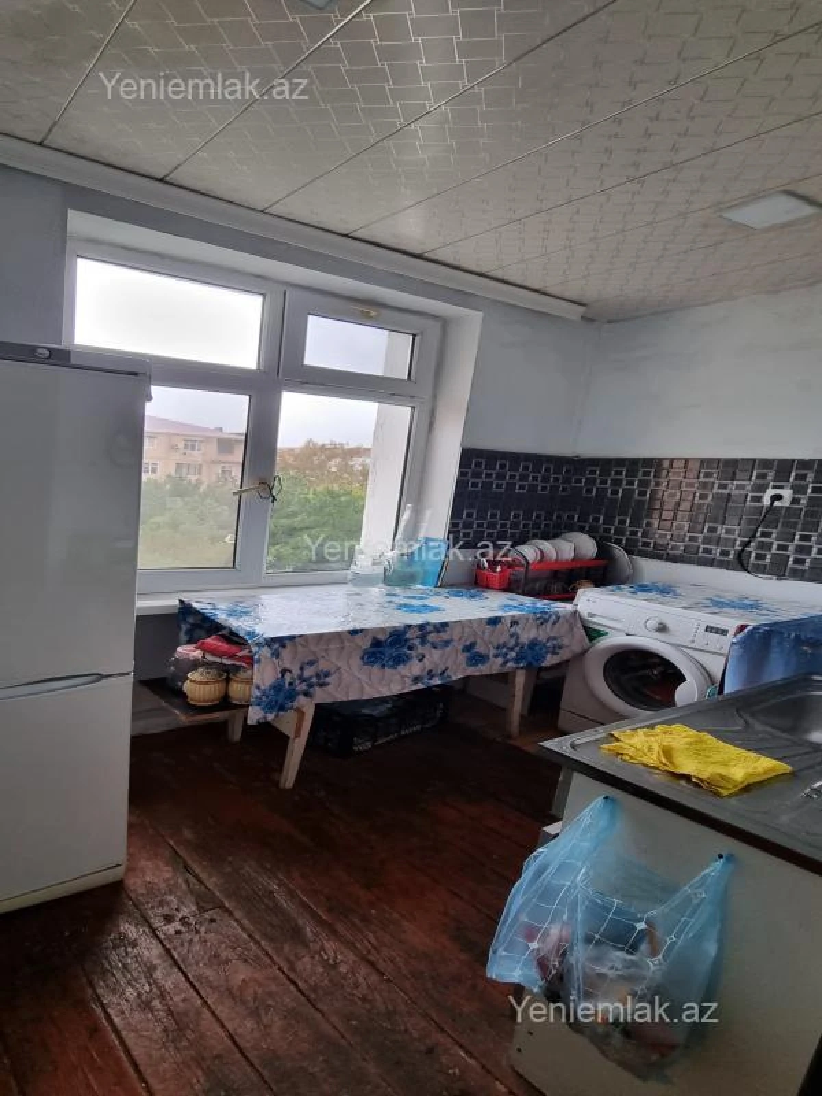 Satılır 3 otaqlı köhnə tikili 65 m²